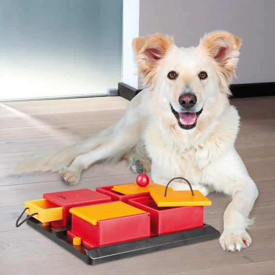 Gioco per cani con corda per il riporto e la masticazione.   Materiale: cotone e poliestere   Dimensioni: Lunghezza totale 50 cm